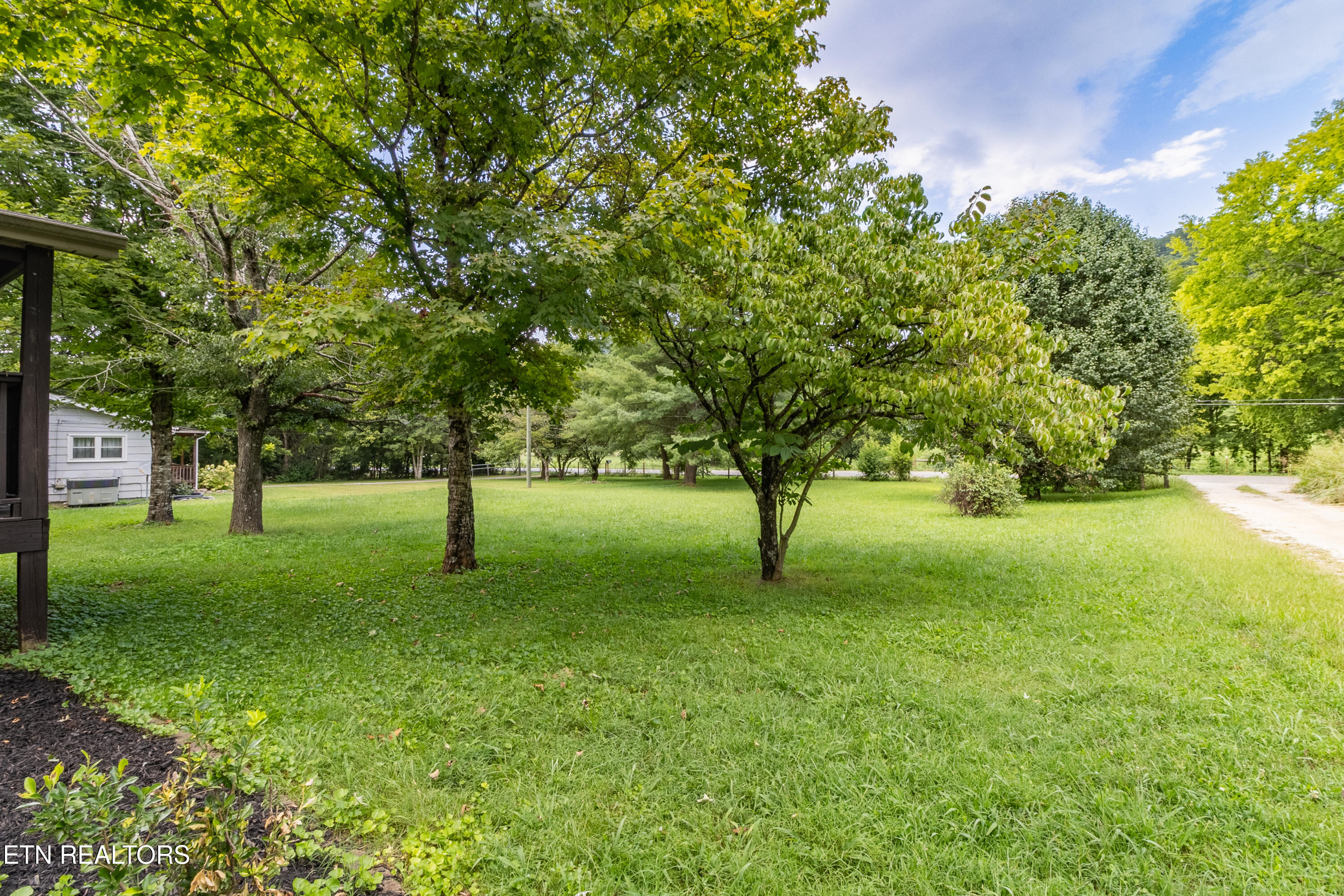 7113 Babelay Road Knoxville, TN 37924 - Photo 2 of 26 _D5A1327-HDR