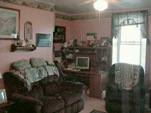 582 Jefferson Street Rochester, PA 15074 - Photo 3 of 6
