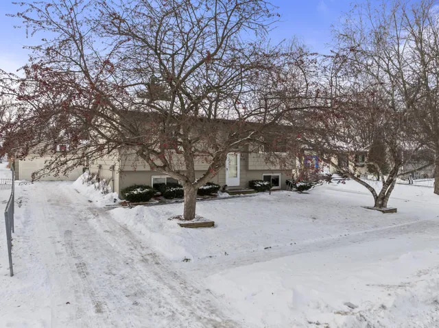 $249,900 | 2214 49th Street Northwest, Rochester, MN 55901