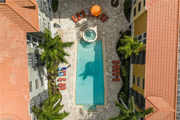 walk in background with window