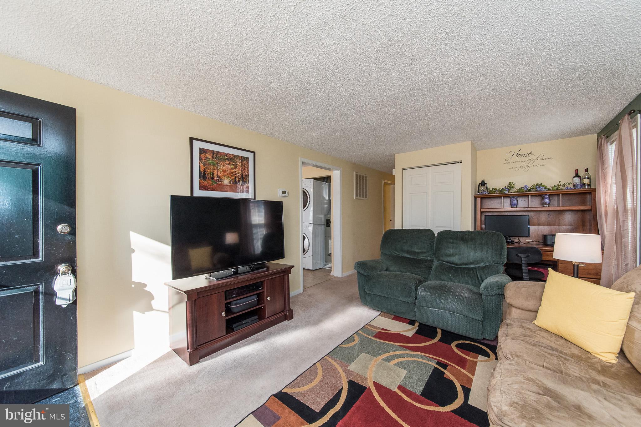 1908 Perryman Road Aberdeen, MD 21001 - Photo 6 of 30 Living Room