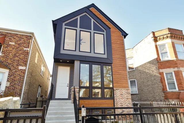$949,000 | 4246 North Kimball Avenue, Chicago, IL 60618