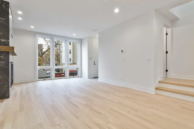 $949,000 | 4246 North Kimball Avenue, Chicago, IL 60618