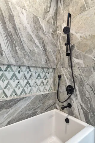 $949,000 | 4246 North Kimball Avenue, Chicago, IL 60618