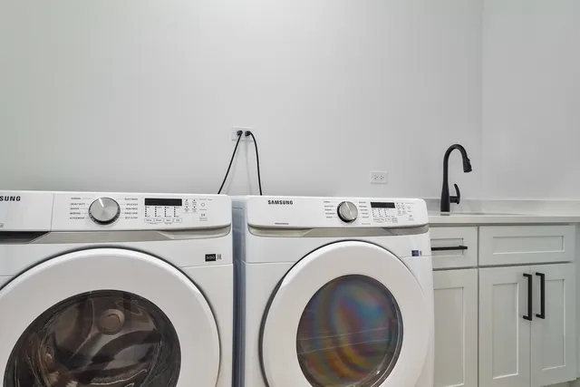 $949,000 | 4246 North Kimball Avenue, Chicago, IL 60618