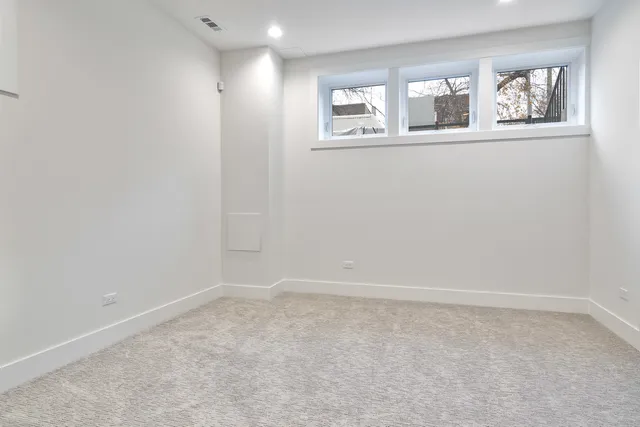 $949,000 | 4246 North Kimball Avenue, Chicago, IL 60618