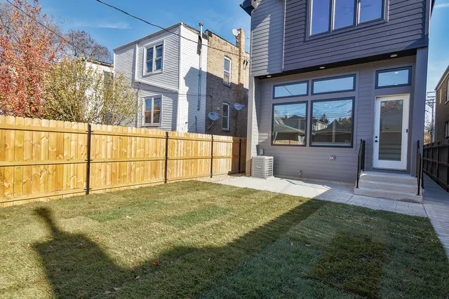$949,000 | 4246 North Kimball Avenue, Chicago, IL 60618