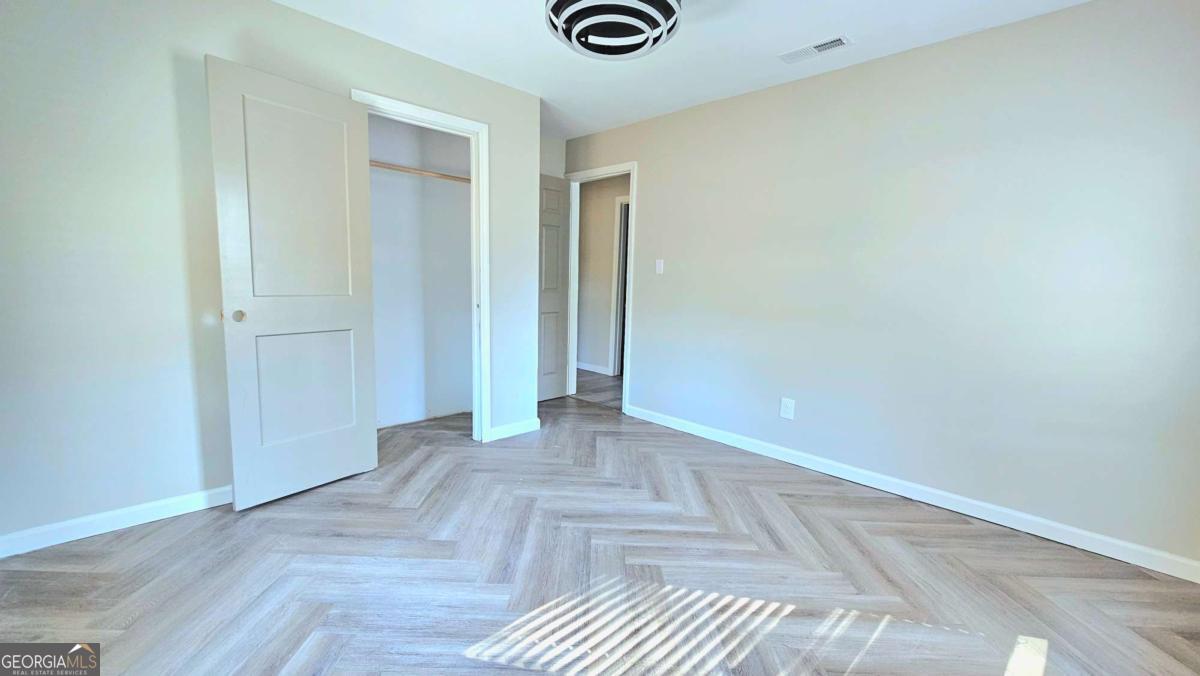 858 Augusta Road Valdosta, GA 31602 - Photo 17 of 28 wooden floor in a room