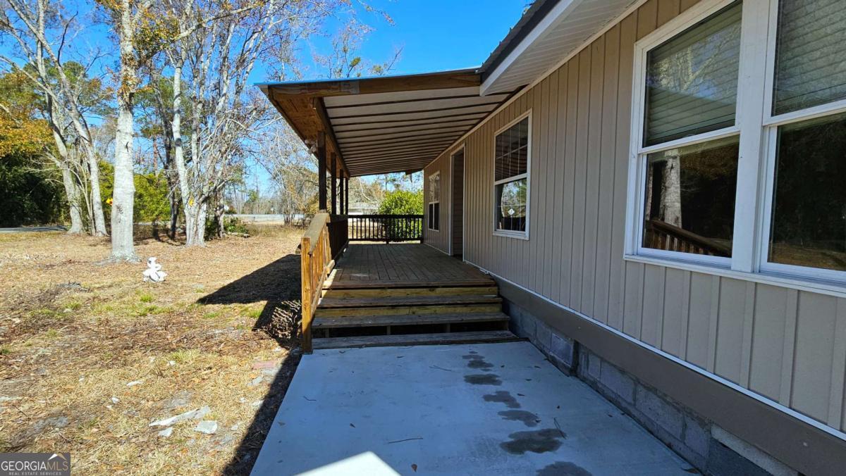 858 Augusta Road Valdosta, GA 31602 - Photo 4 of 28 a view of outdoor space with seating space