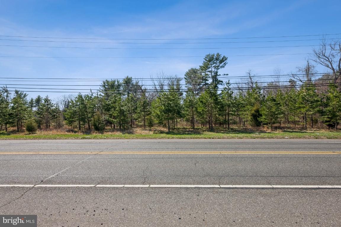 1759 Glassboro Road Sewell, NJ 08080 - Photo 3 of 6