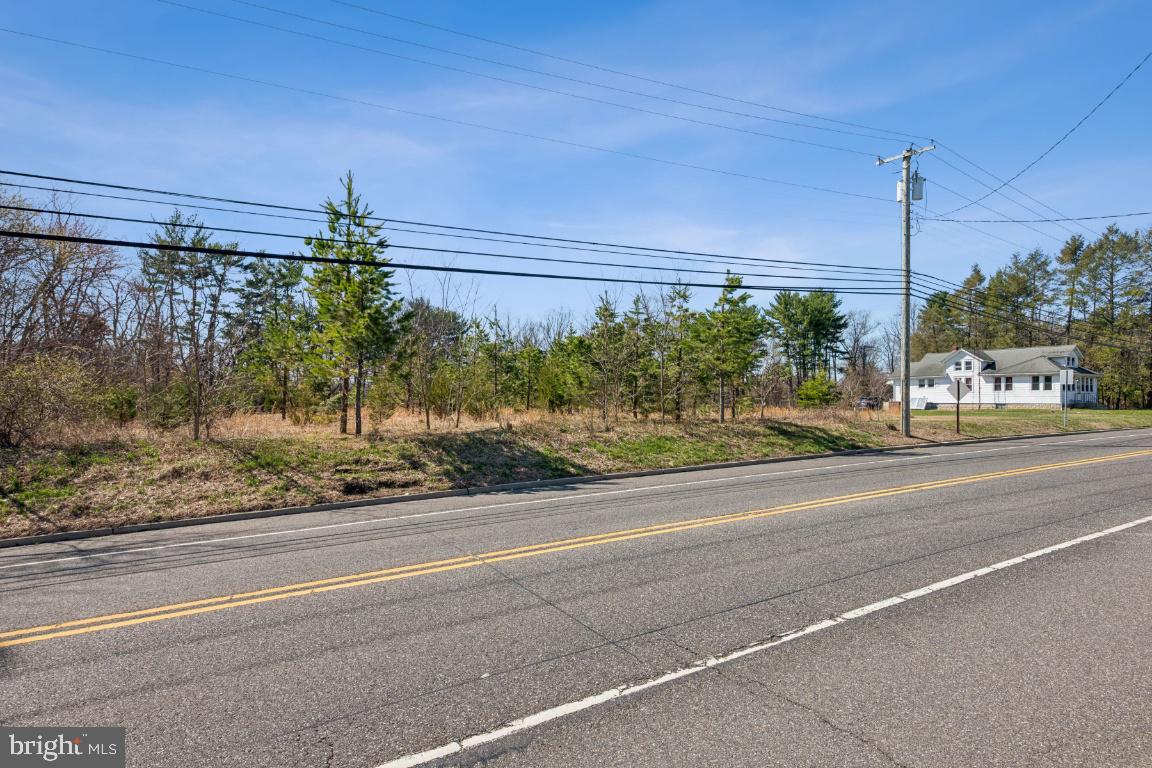 1759 Glassboro Road Sewell, NJ 08080 - Photo 4 of 6