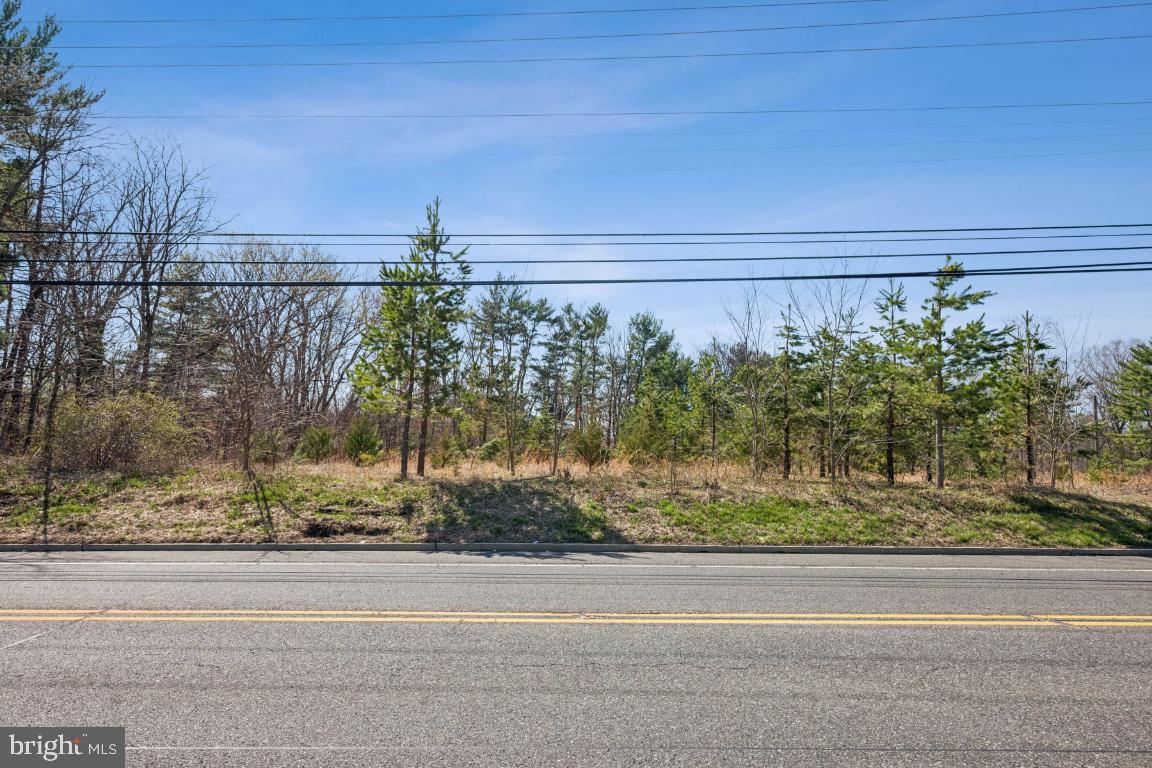 1759 Glassboro Road Sewell, NJ 08080 - Photo 5 of 6