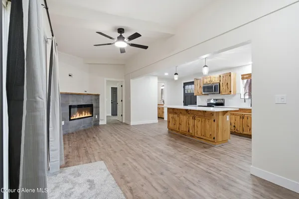 $278,000 | 43143 Riverview Drive, Unit 8, Kingston, ID 83839