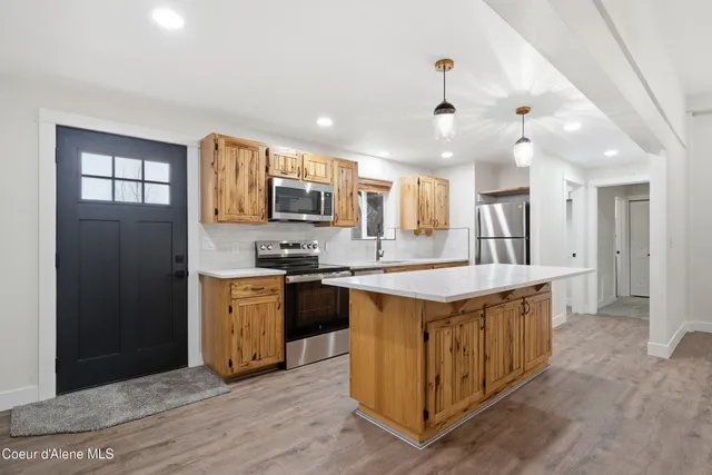 $278,000 | 43143 Riverview Drive, Unit 8, Kingston, ID 83839