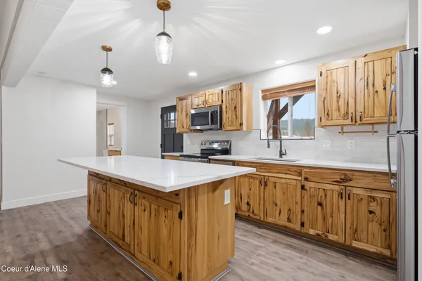 $278,000 | 43143 Riverview Drive, Unit 8, Kingston, ID 83839