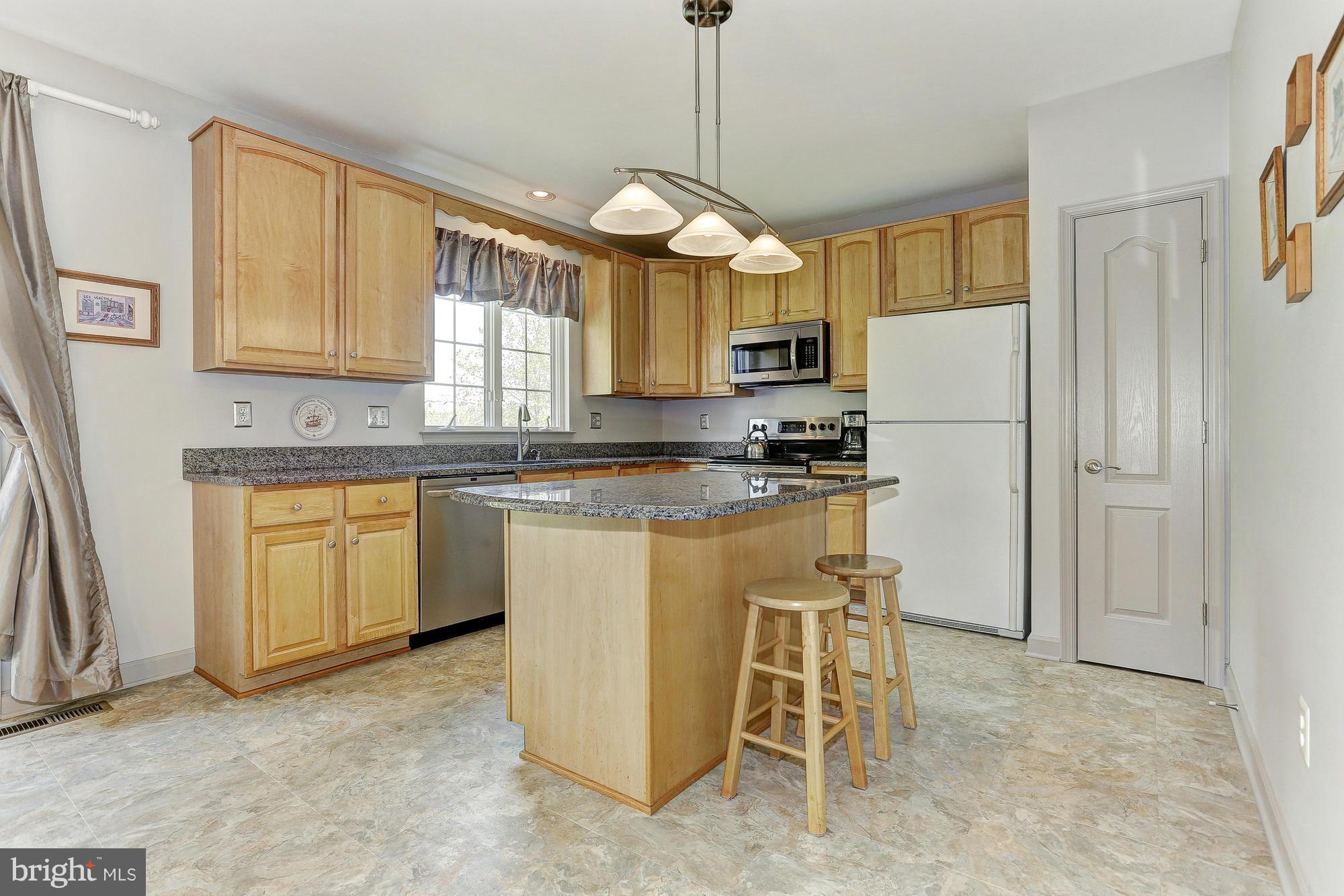 2817 Thornbrook Road Ellicott City, MD 21042 - Photo 14 of 30 Kitchen