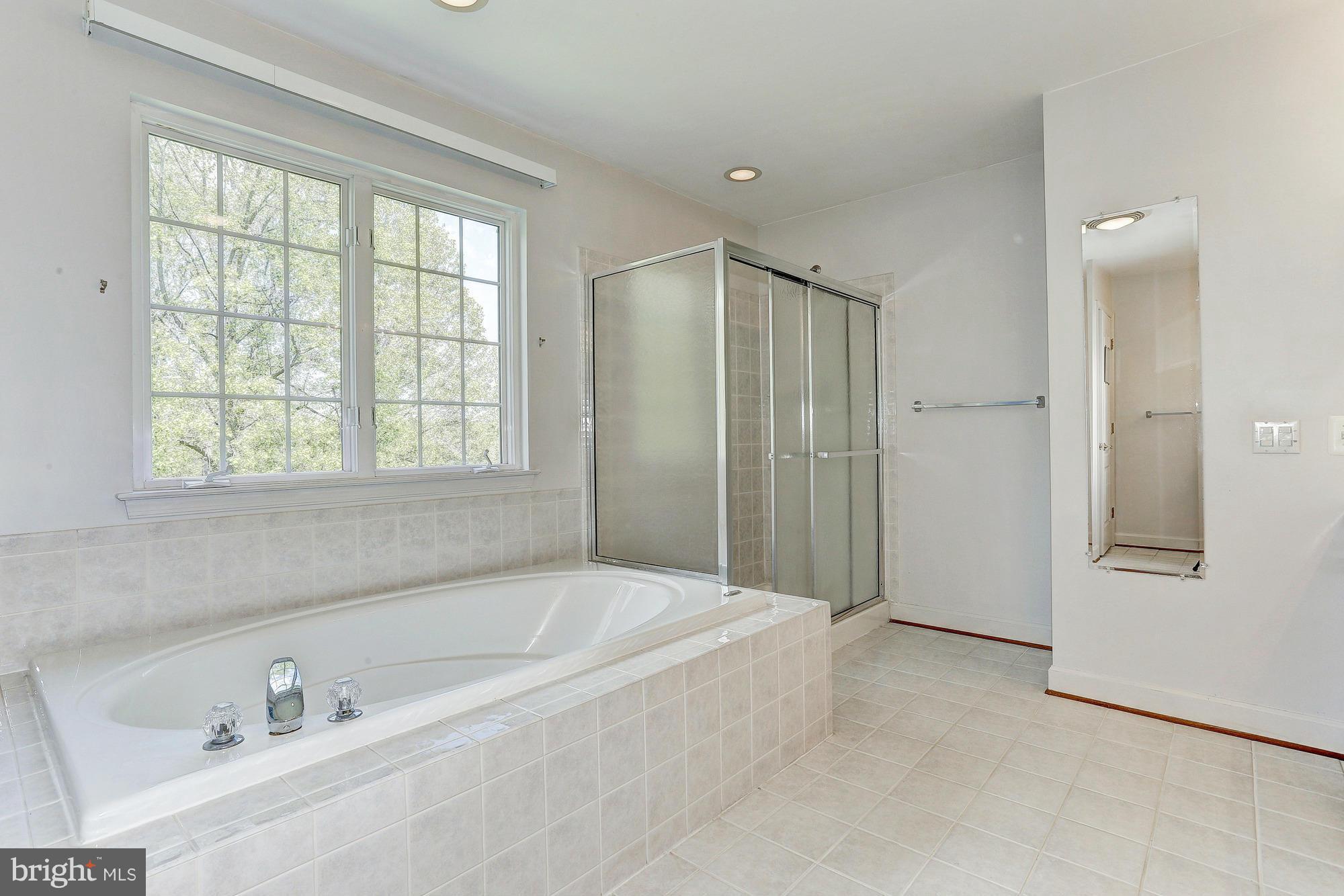 2817 Thornbrook Road Ellicott City, MD 21042 - Photo 16 of 30 Master Bathroom