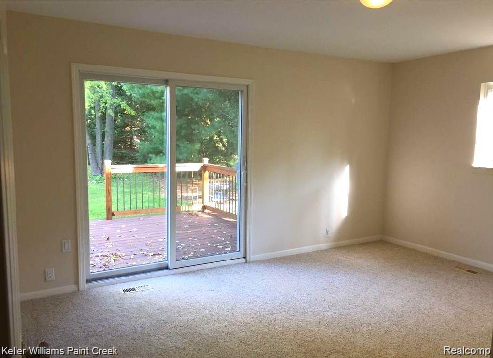 1886 Ruby Avenue Rochester, MI 48309 - Photo 11 of 18