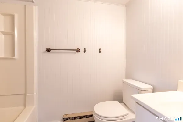 $269,000 | 3 Pebblestone Circle, Unit 3, Suffield, CT 06078