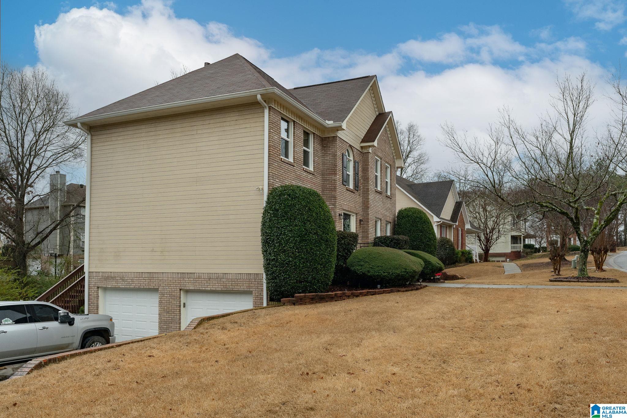 153 Cambridge Lane Alabaster, AL 35007 - Photo 3 of 33