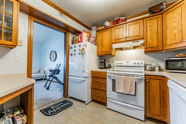 $230,000 | 5202 Winslow Circle, Unit A, McHenry, IL 60050