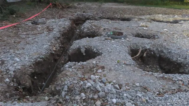 $20,000 | 122 Ashland Avenue, Fairview Heights, IL 62208