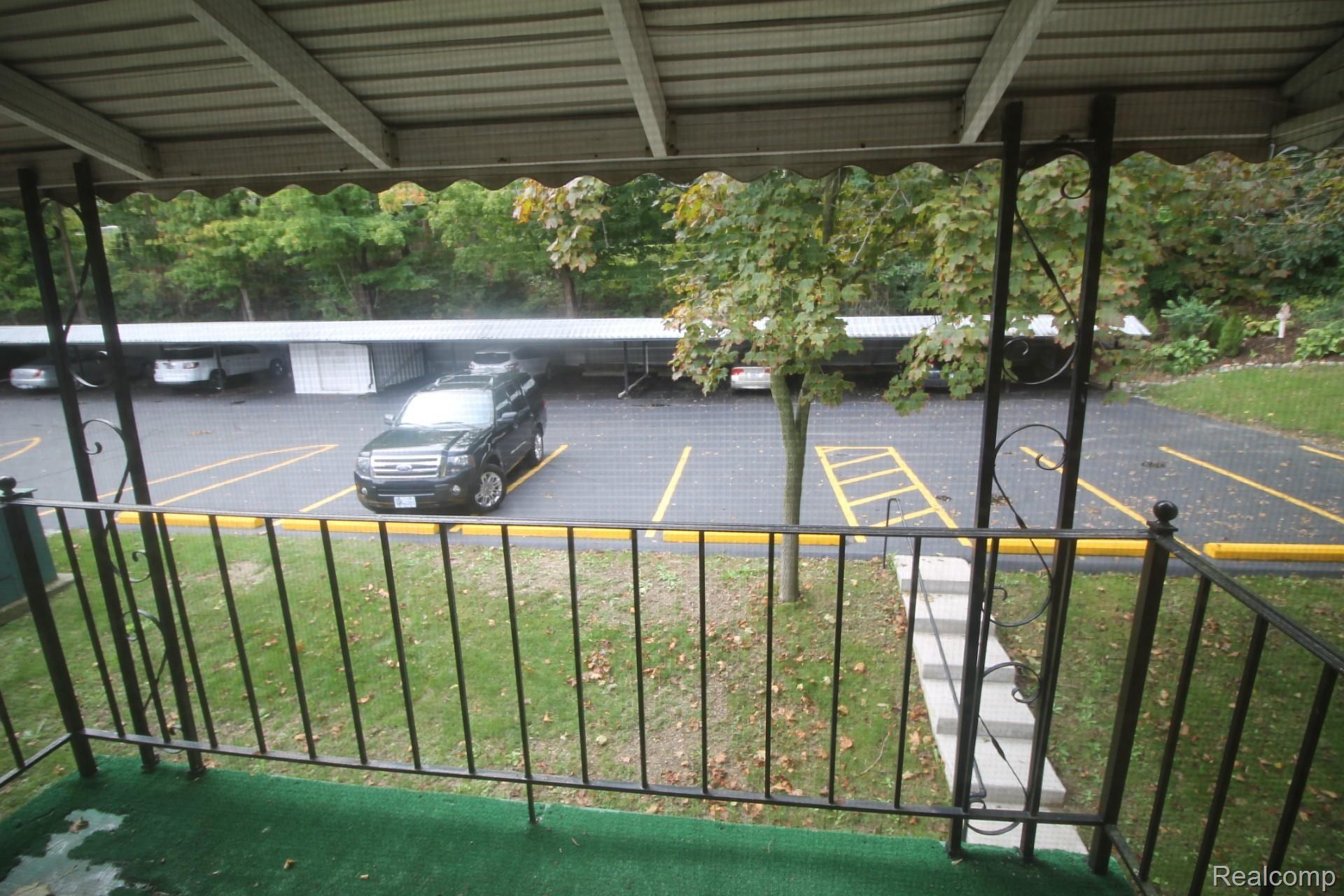 419 Prospect Street, Unit 202 Romeo, MI 48065 - Photo 11 of 17 IMG_8637.JPG