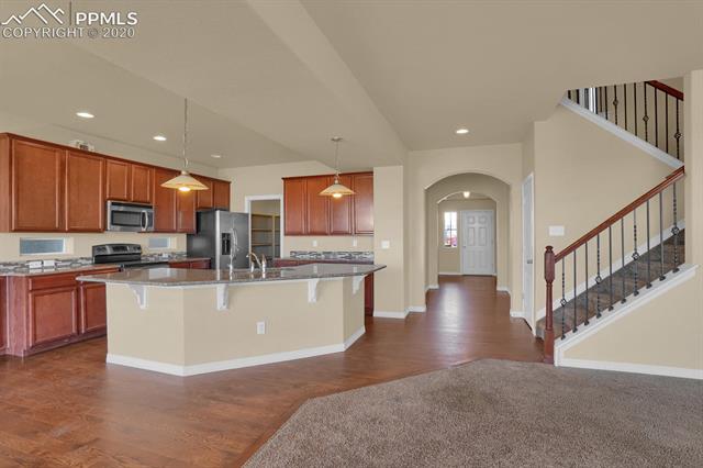 2065 Reed Grass Way Colorado Springs, CO 80915 - Photo 10 of 26 Gallery Image 10
