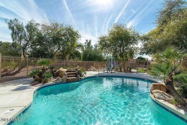 $1,995 | 3332 North Sunaire, Mesa, AZ 85215