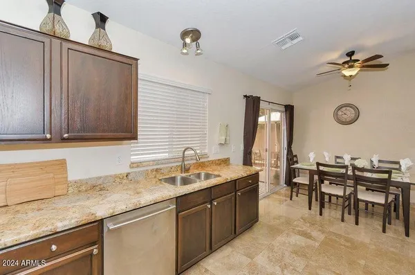 $1,995 | 3332 North Sunaire, Mesa, AZ 85215