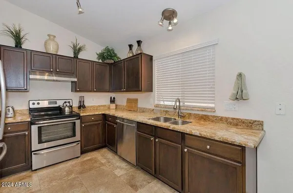 $1,995 | 3332 North Sunaire, Mesa, AZ 85215