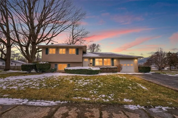 $224,900 | 149 Centerwood Drive, Greece, NY 14616