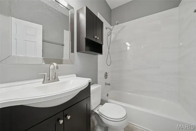 $355,000 | 3871 Wyoming Street, St. Louis, MO 63116