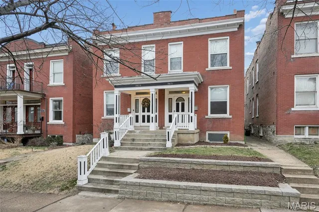 $355,000 | 3871 Wyoming Street, St. Louis, MO 63116