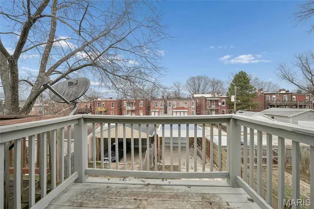 $355,000 | 3871 Wyoming Street, St. Louis, MO 63116