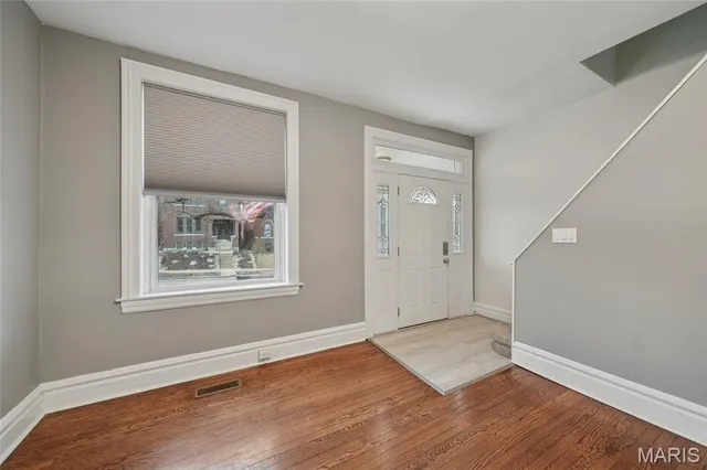 $355,000 | 3871 Wyoming Street, St. Louis, MO 63116