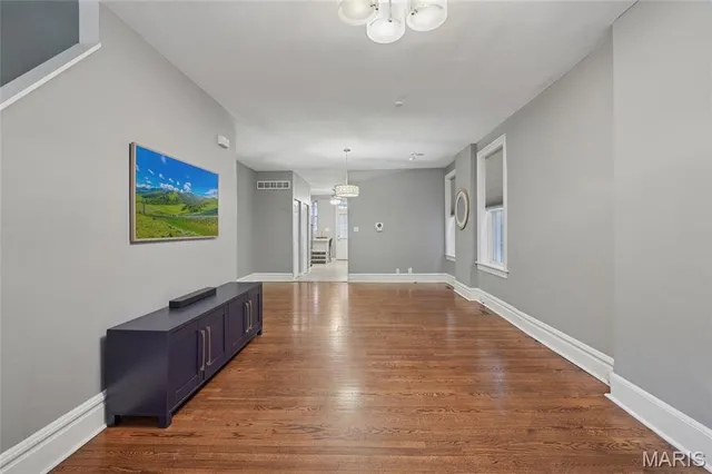 $355,000 | 3871 Wyoming Street, St. Louis, MO 63116