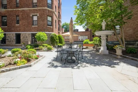 $365,000 | 31 Pondfield Road West, Unit 68, Bronxville, NY 10708