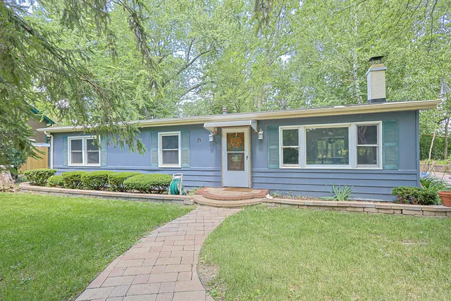 $259,900 | 108 Poplar Street, McHenry, IL 60051