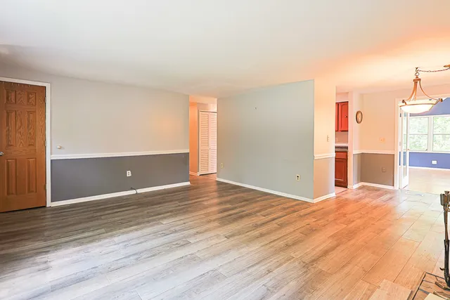 $259,900 | 108 Poplar Street, McHenry, IL 60051