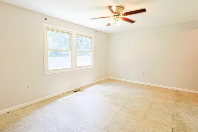 $259,900 | 108 Poplar Street, McHenry, IL 60051