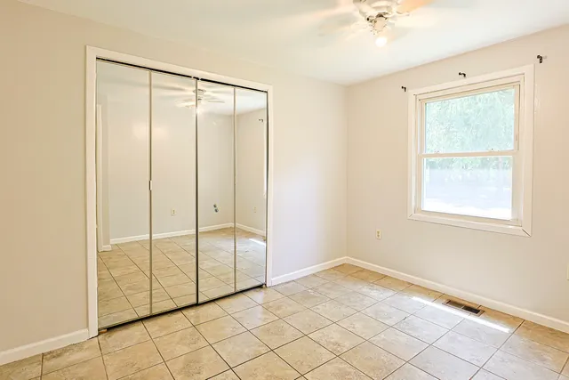 $259,900 | 108 Poplar Street, McHenry, IL 60051