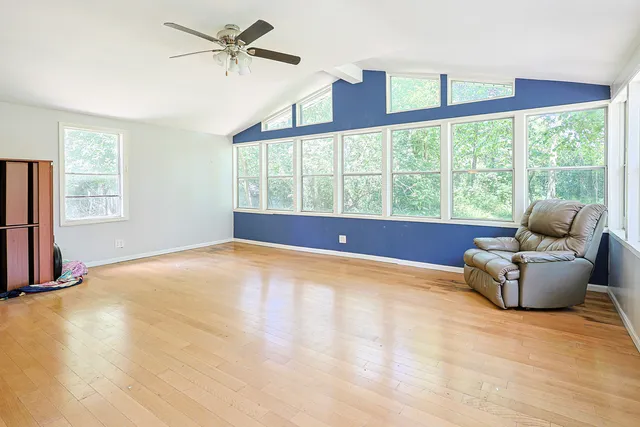 $259,900 | 108 Poplar Street, McHenry, IL 60051