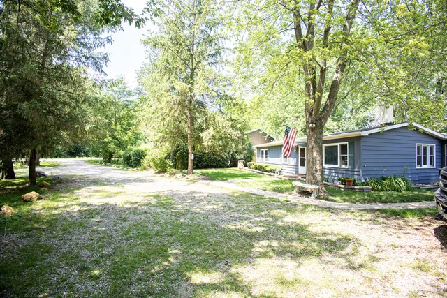 $259,900 | 108 Poplar Street, McHenry, IL 60051