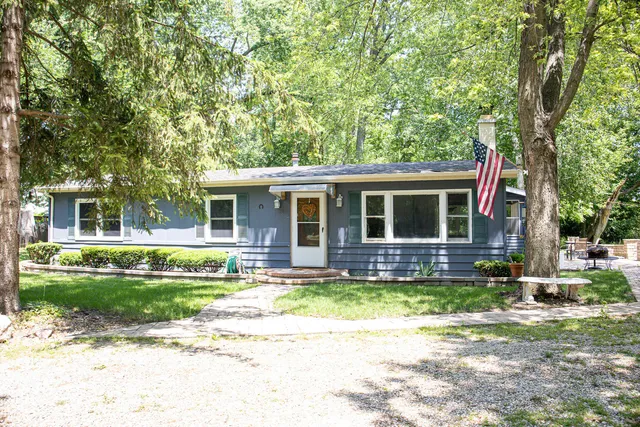 $259,900 | 108 Poplar Street, McHenry, IL 60051