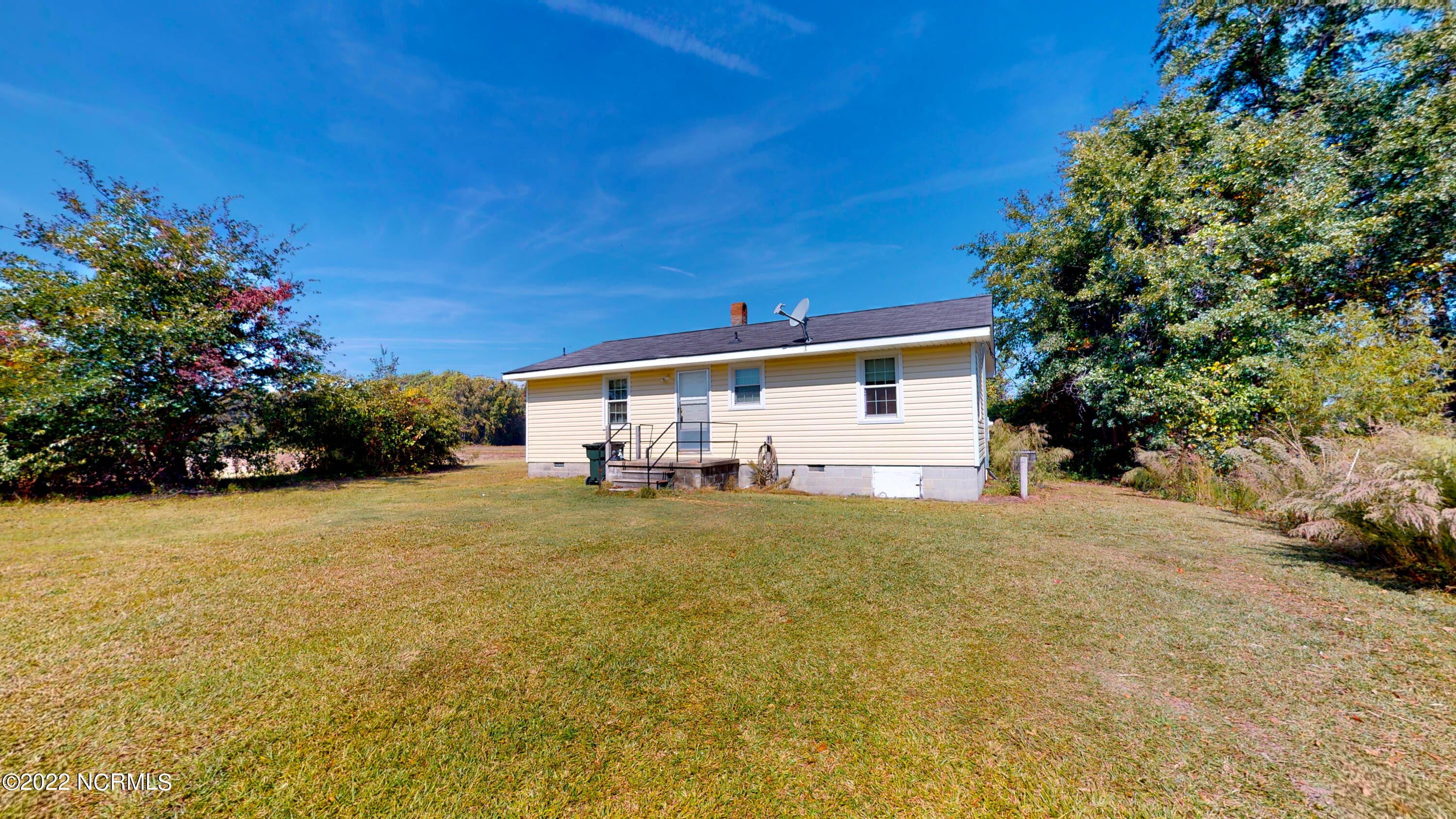 2037 Wc Braswell Road Smithfield, NC 27577 - Photo 26 of 30 F b Back