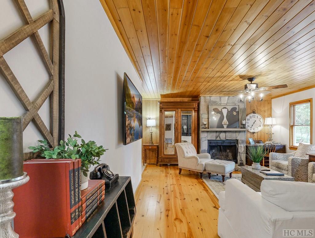 100 Wyanoak Road Highlands, NC 28741 - Photo 10 of 29 Gallery Image 10