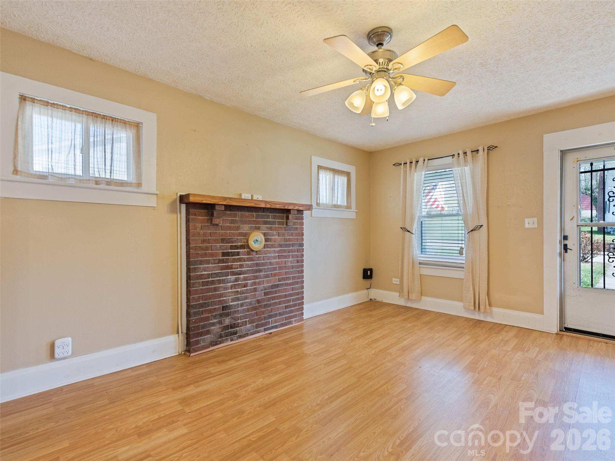 821 North Main Street High Point, NC 27262 - Photo 7 of 28