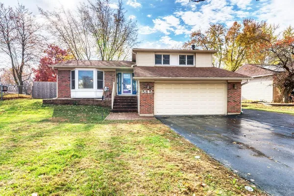 $3,200 | 585 Cambridge Way, Bolingbrook, IL 60440