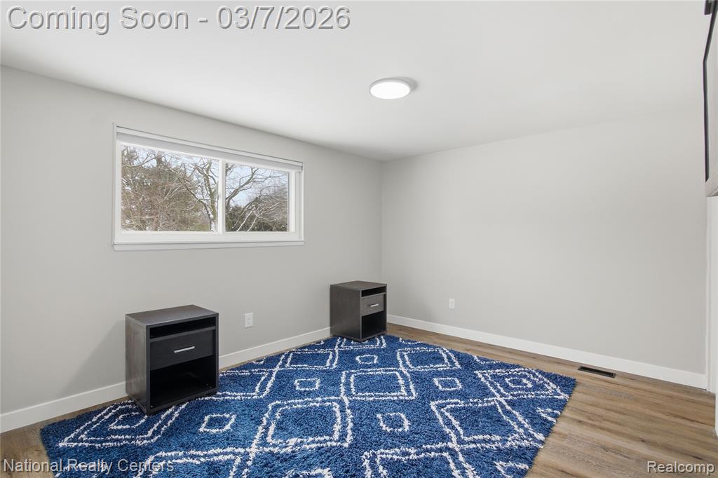 43086 Versailles Road Canton, MI 48187 - Photo 32 of 53 Gallery Image 32